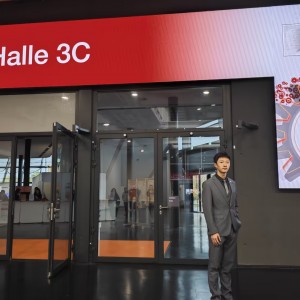 Kong Ziyi at the Exhibition