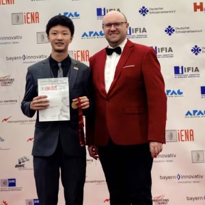 Kong Ziyi at the Exhibition