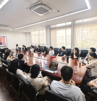 让教师教学理论深度向实践温度高效转化！我校举行见习教师岗前培训