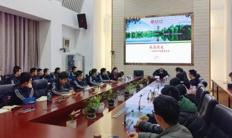 北京大学原校长许智宏院士到访二附中