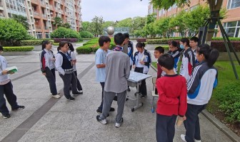 华东师大二附中天文社组织太阳黑子观测活动