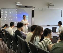 如何守护青春心灵?我校举行见习教师培训,聚焦青春期学生心理危机预防