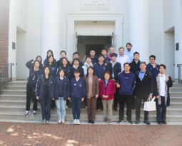 我校FRC机器人团队赴美国姐妹学校开展学习交流活动