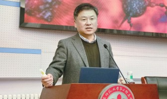 复旦大学附属华山医院徐文东教授莅临二附中做讲座