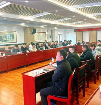 我校班主任论坛移师无锡开展活动