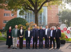马来西亚教育交流协会参访华师大二附中