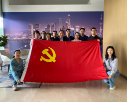 触摸前沿科技，培养科创人才