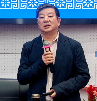 院士进校园：复旦大学赵东元院士为二附中学子做专题讲座